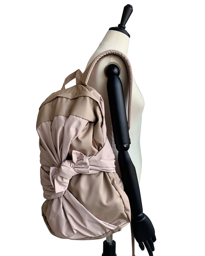 Knotted Backpack (Misty rose)