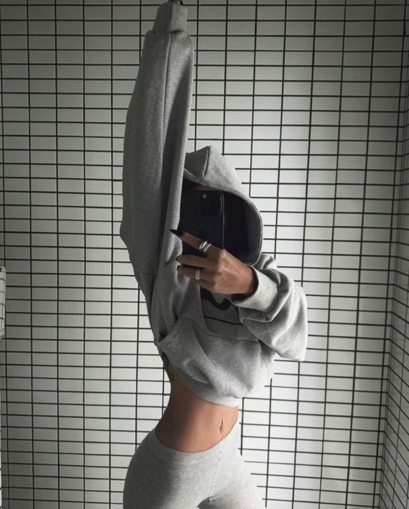 8PM Hoodie in grey
