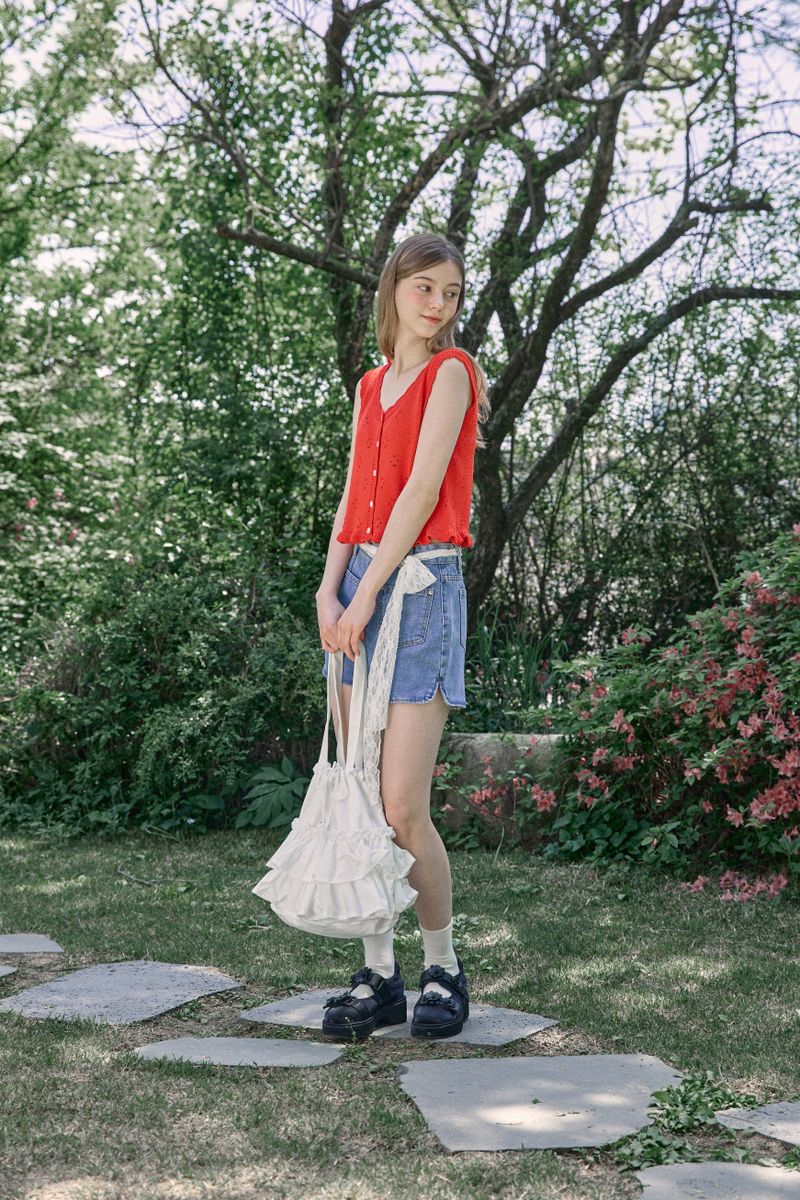 FRILL PUNCHING KNIT VEST (2 COLORS)