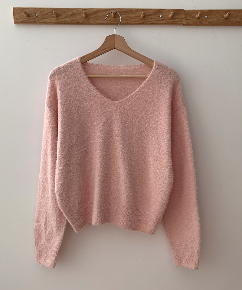 Soft Angora V-neck knitwear