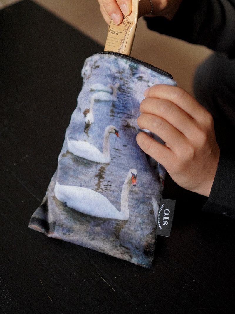 winter swan pouch
