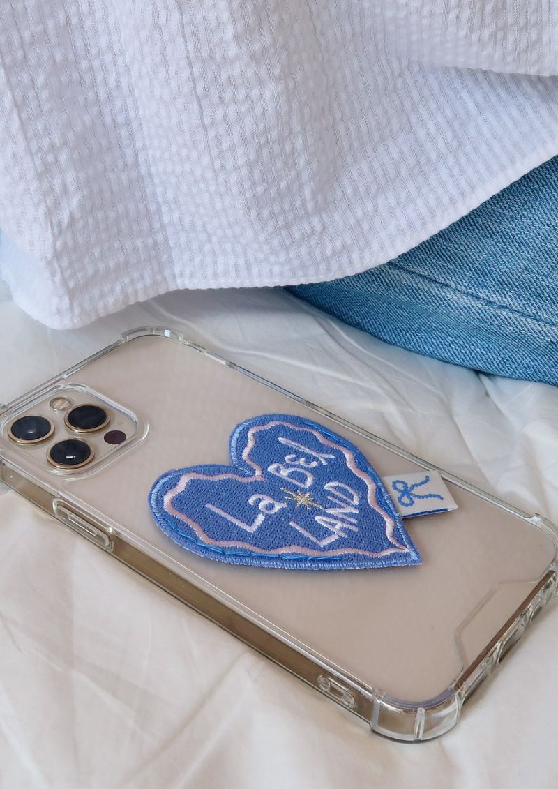 HEART LABEL PHONECASE (BLUE)