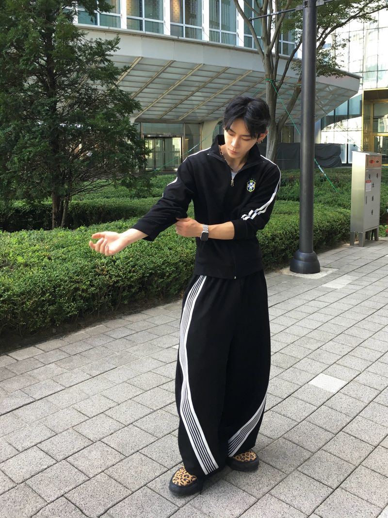 Noir Brazil Track Line Zip-Up 3C