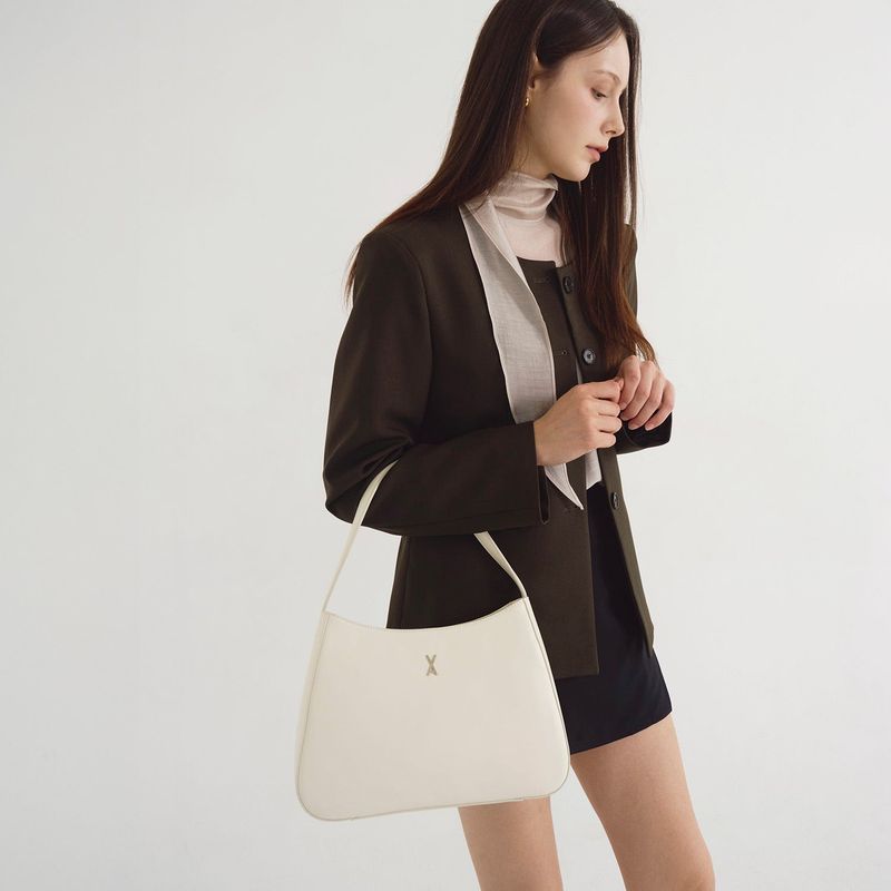 Lune Velo Hobo Bag Medium Ivory