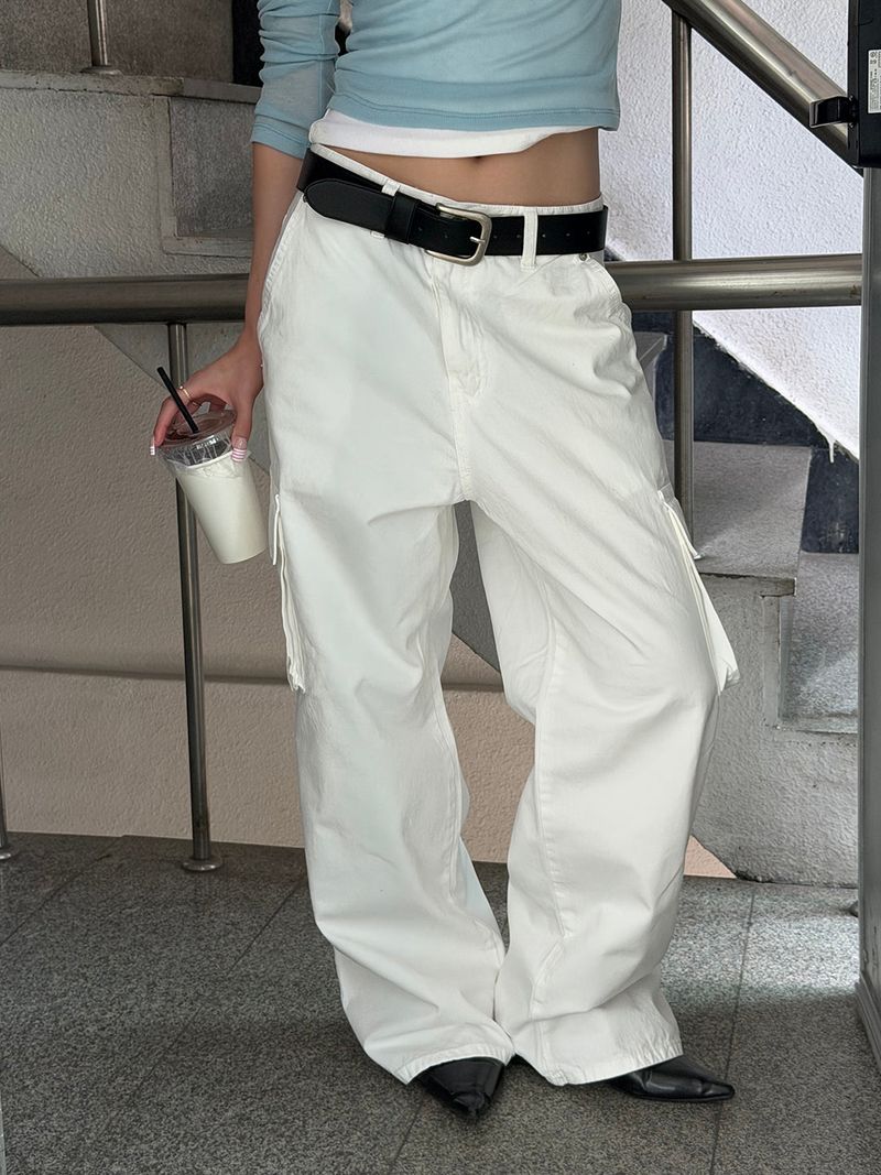 MUZESEOUL（ミューズソウル）の「[Unisex] Solid cotton cargo pants(2color)（Pants）」