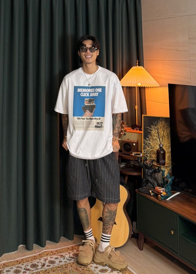 virstyle(ビルスタイル)の「Camera Digital Printed Short Sleeve 3COLOR(Tops)」