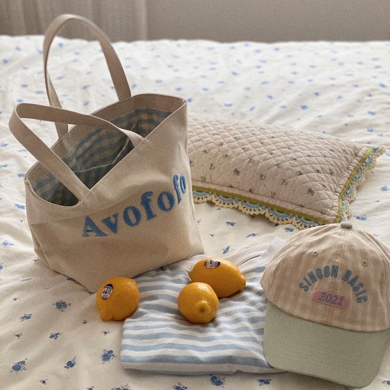 Signature canvas check tote bag