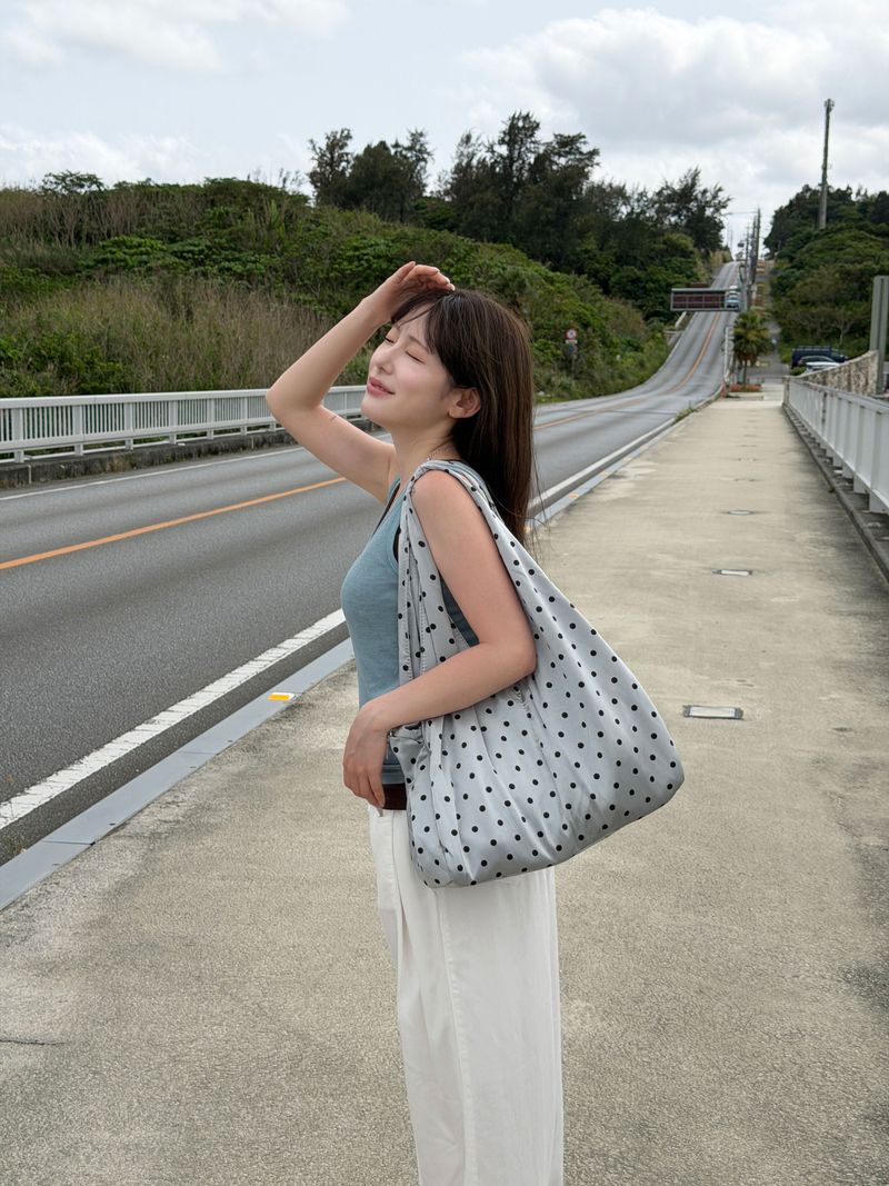 DEARBYME（ディアーバイミー）の「[Wool 30/Tencel 70] オーシャン Uネックレイヤードスリーブレス（トップス）」