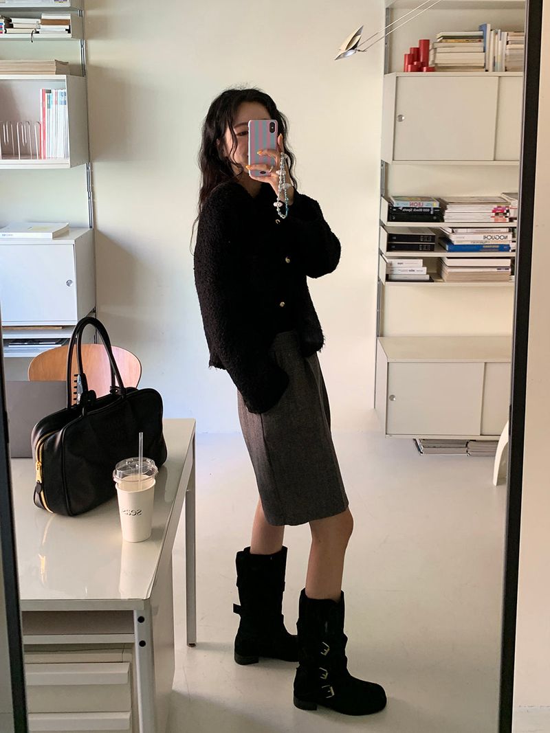 [MADE] Fidic Wool Herringbone Bermuda Pants