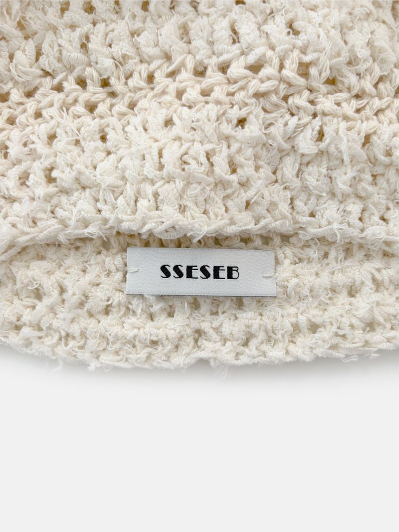 Fluffy Clover Beanie-Cream