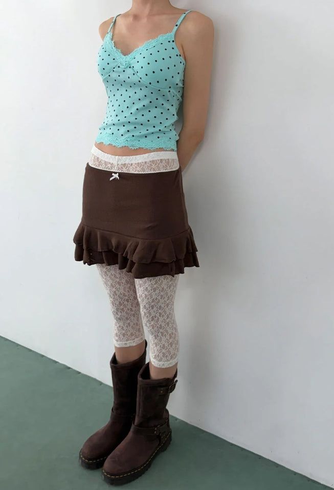 LACE CAPRI LEGGINGS