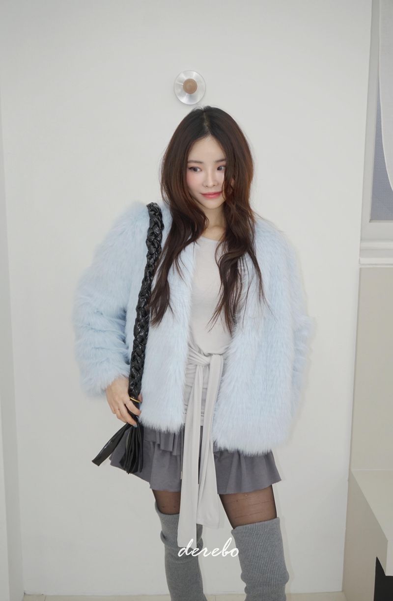 Sky Cloud No Collar Fur Jacket