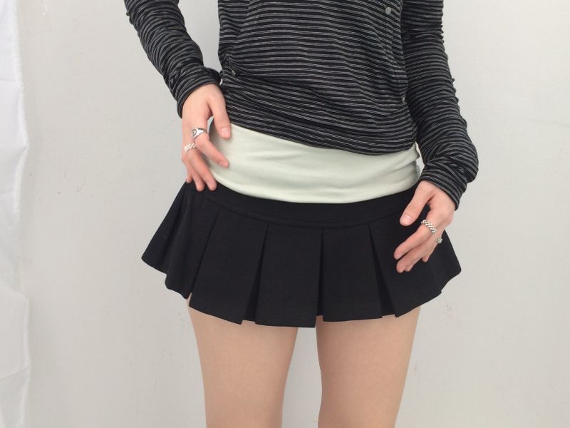 Basic Pleated Miniskirt