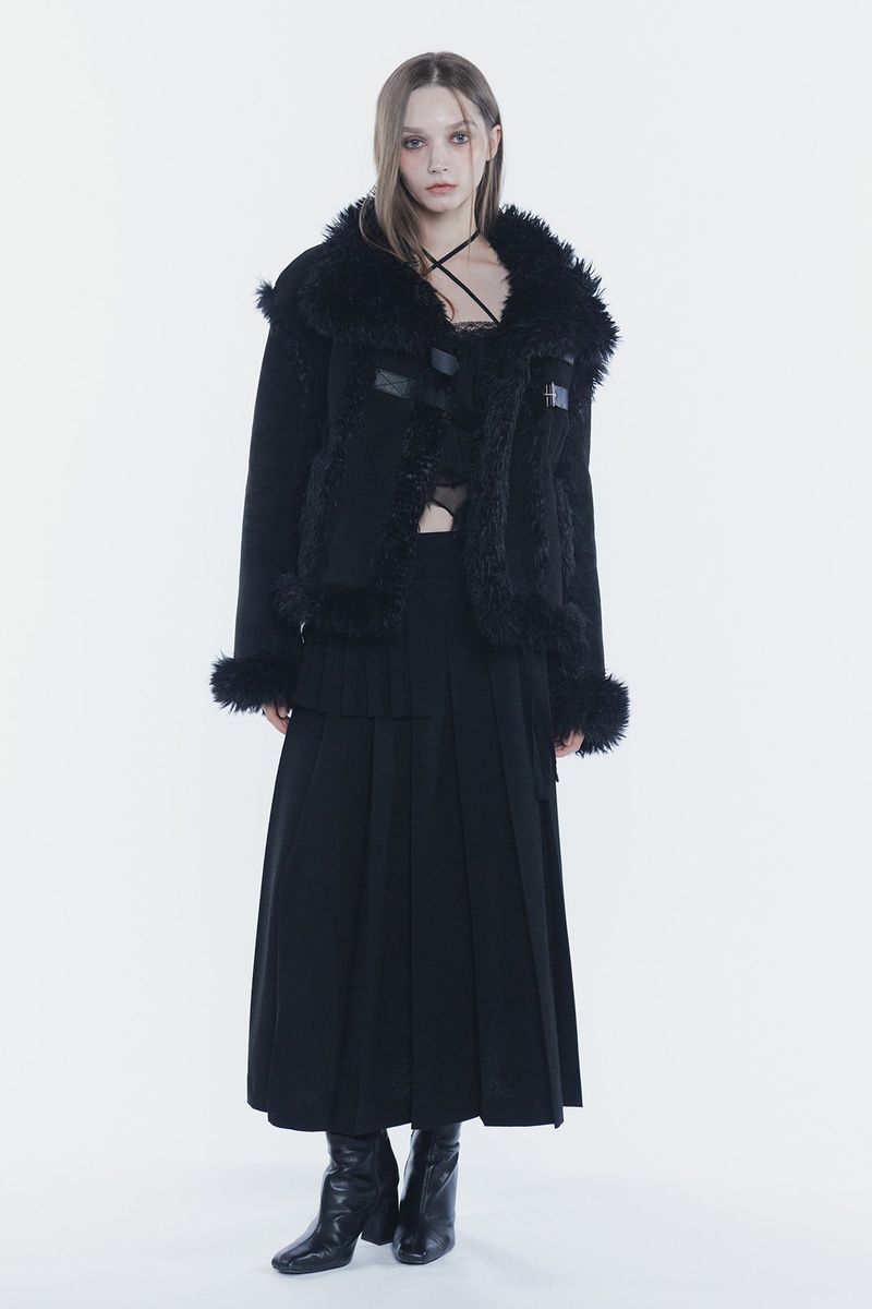 LAYERED PLEATS SKIRT black