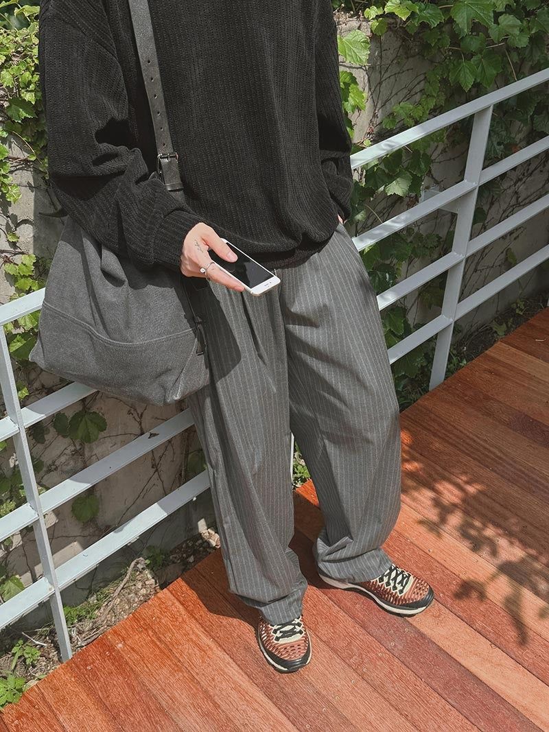 ASCLO（エジュクロ）の「[A-P0332] モダンストライプイージーパンツ (2色)（Pants）」