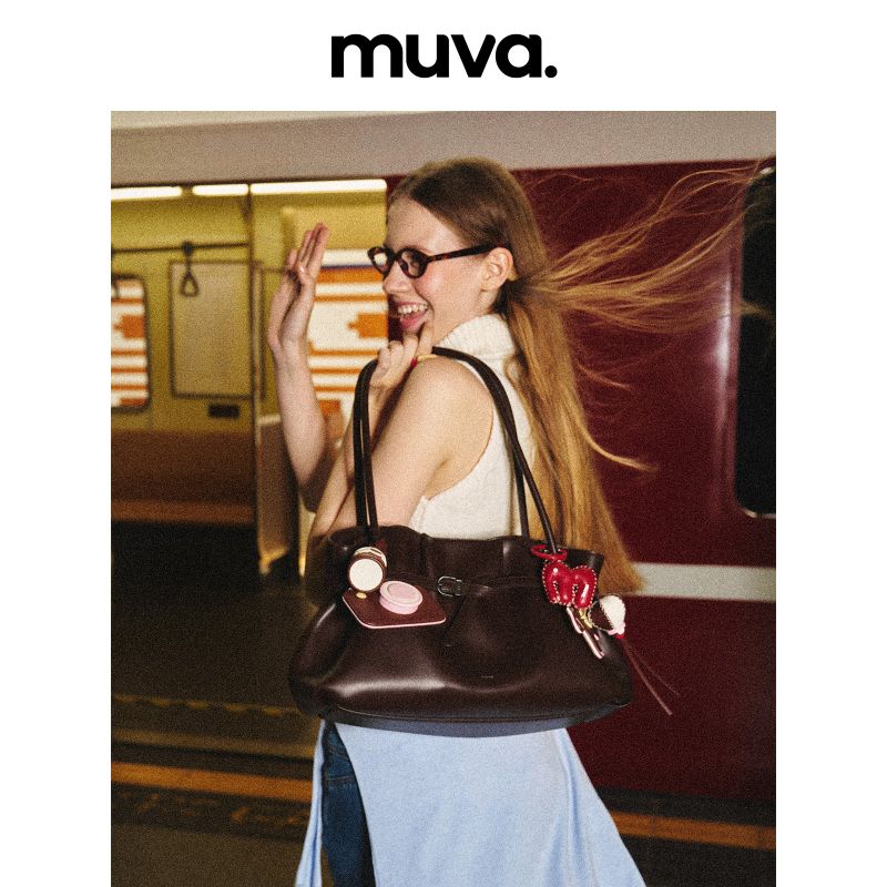 muva.(ムーヴァ)の「muva. シュウマイ ダンプリング レザー ショルダーバッグ(バッグ)」