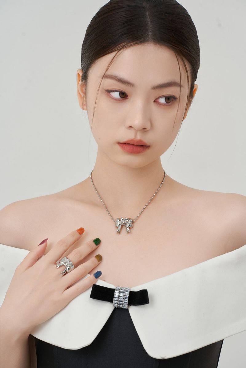 TWENTYONEAUGUST(トゥエンティワンオーガスト)の「ミニリボンチョーカー(アクセサリー)」