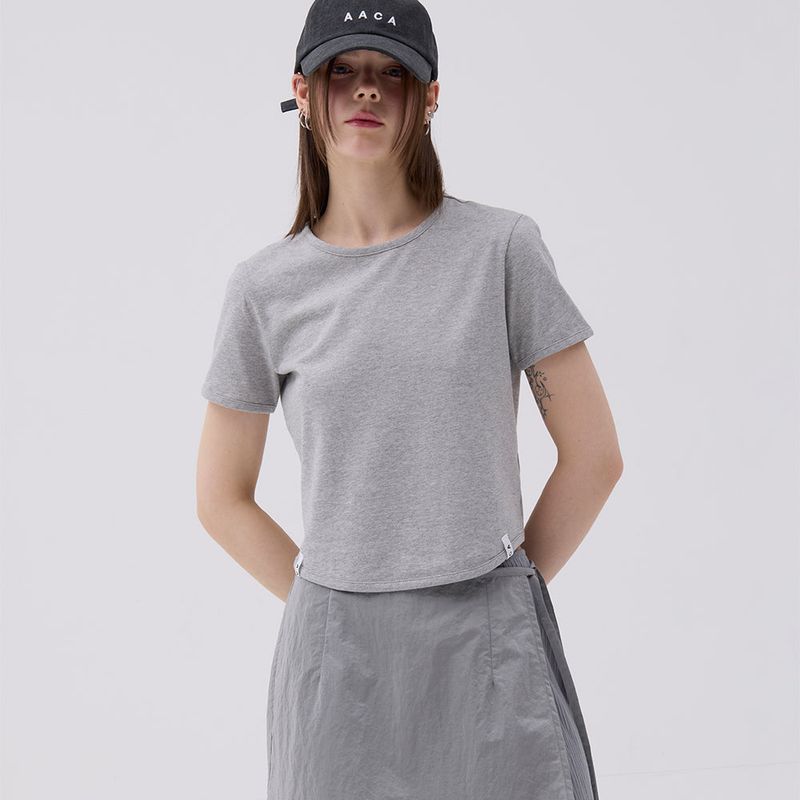 AACA（アカ）の「ダブルラベルTシャツ_3Color（トップス）」