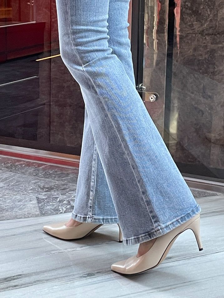 Return Back Pocket Stretch Bootcut Pants