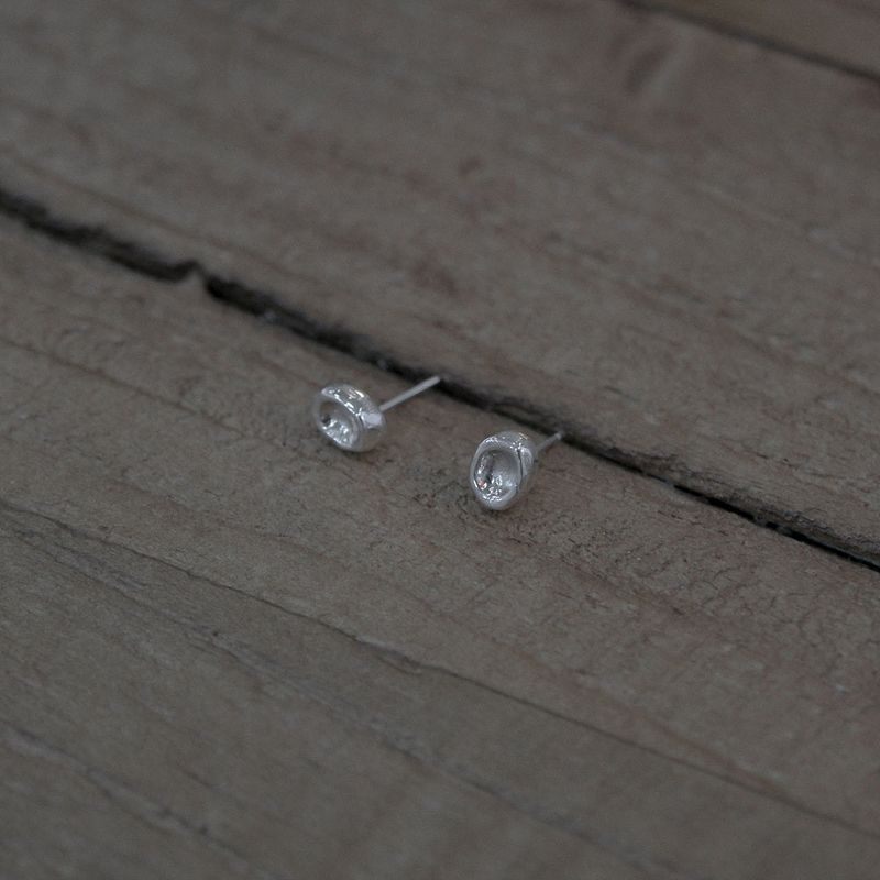 [MADE] mini eris earring