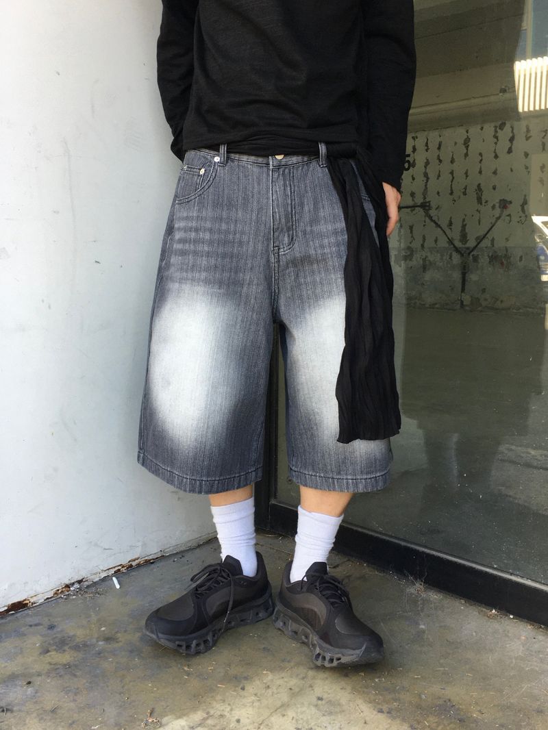 DISCERNMENT（ディサーンメント）の「サーフ ストライプ バミューダ デニムパンツ 2C（パンツ）」