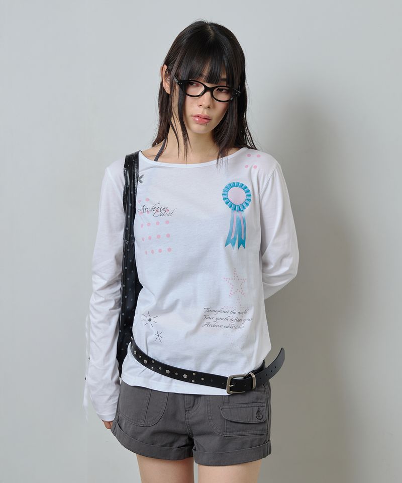 ODDSTUDIO（オッドスタジオ）の「Rosette Graphic Boat Neck Long Sleeve - WHITE（Tops）」
