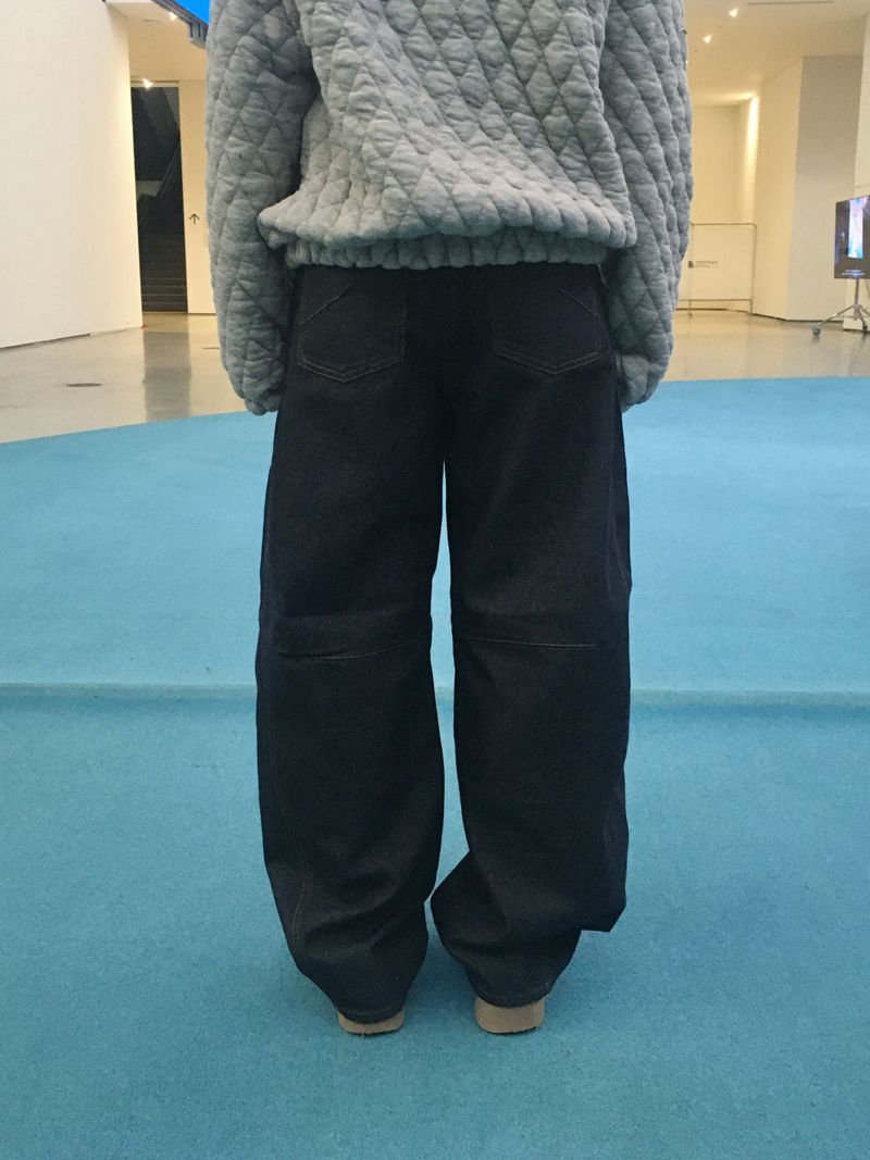 Core Non-Fade Curved Balloon Denim (1c)