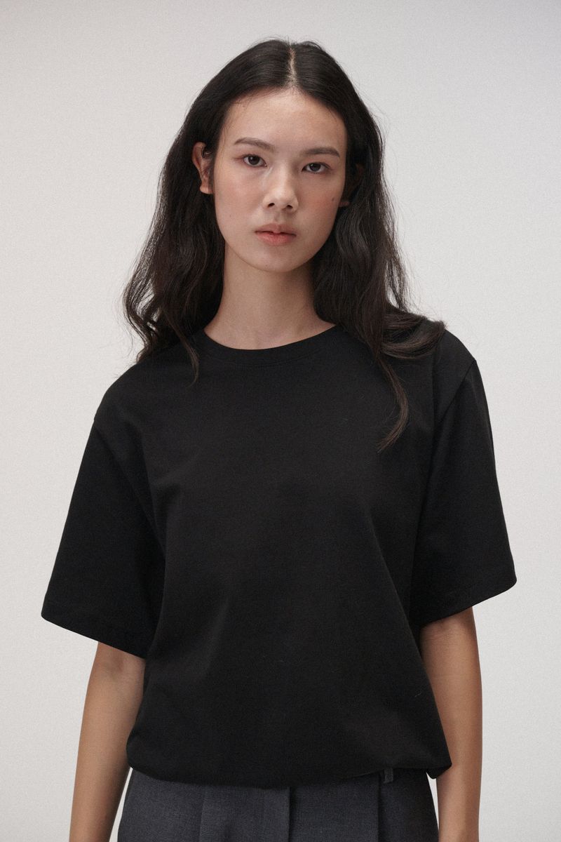 Boxy round T-shitrs (Black)