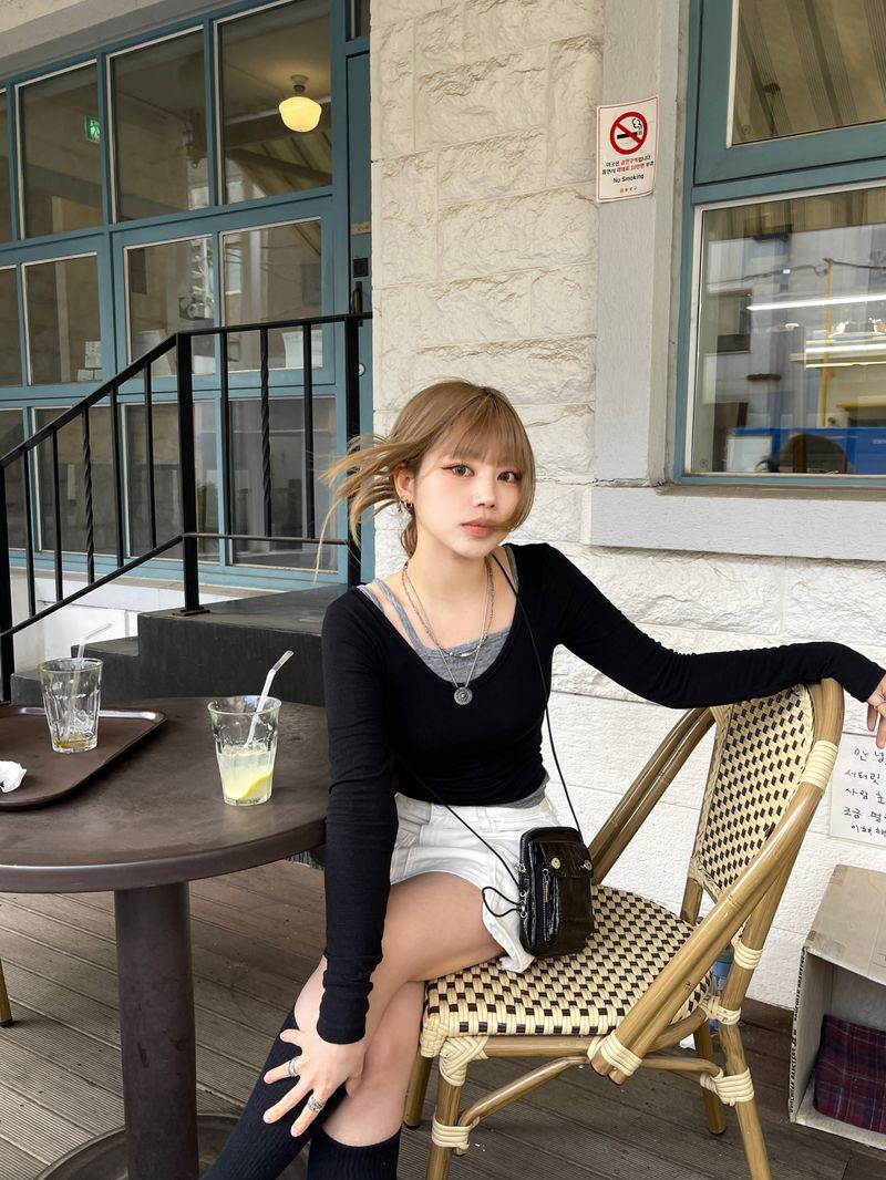 heenytsuki（ヒニツキ）の「Daily U-neck Tee Layered Sleeveless Set（Tops）」