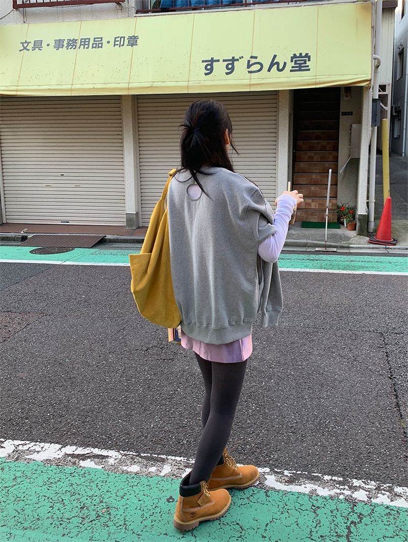 CIRCLE HOLE SWEAT SHIRT (3C)