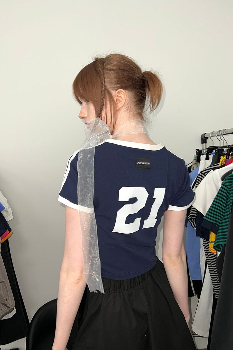 V LINE SPORTY T-SHIRTS (NAVY)