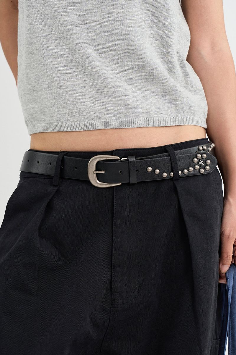Raucohouse(ラウコハウス)の「Star stud leather belt(Fashion Accessories)」