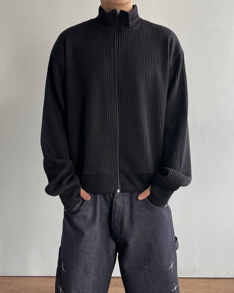 IDF（アイディーエフ）の「Heden Crop Knit Zip-up（Tops）」