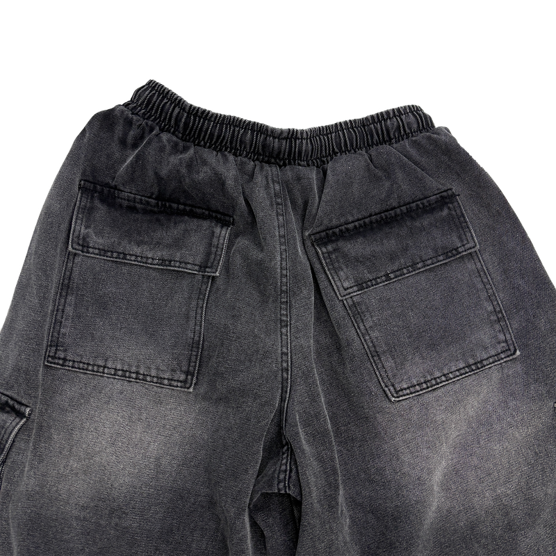 d-ring cargo shorts