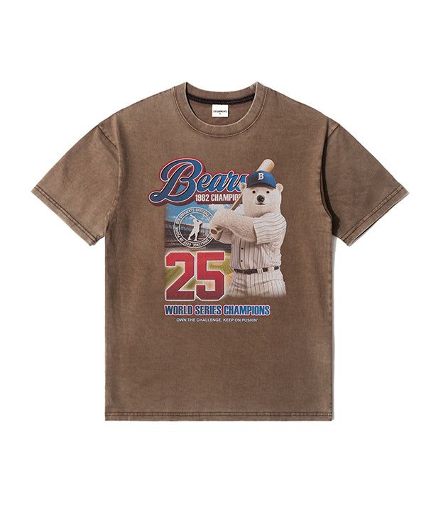 QT8 GARMENTS（キューティーエイトガーメント）の「OC Bear Champ AQ Washed Tee (Brown)（Tops）」
