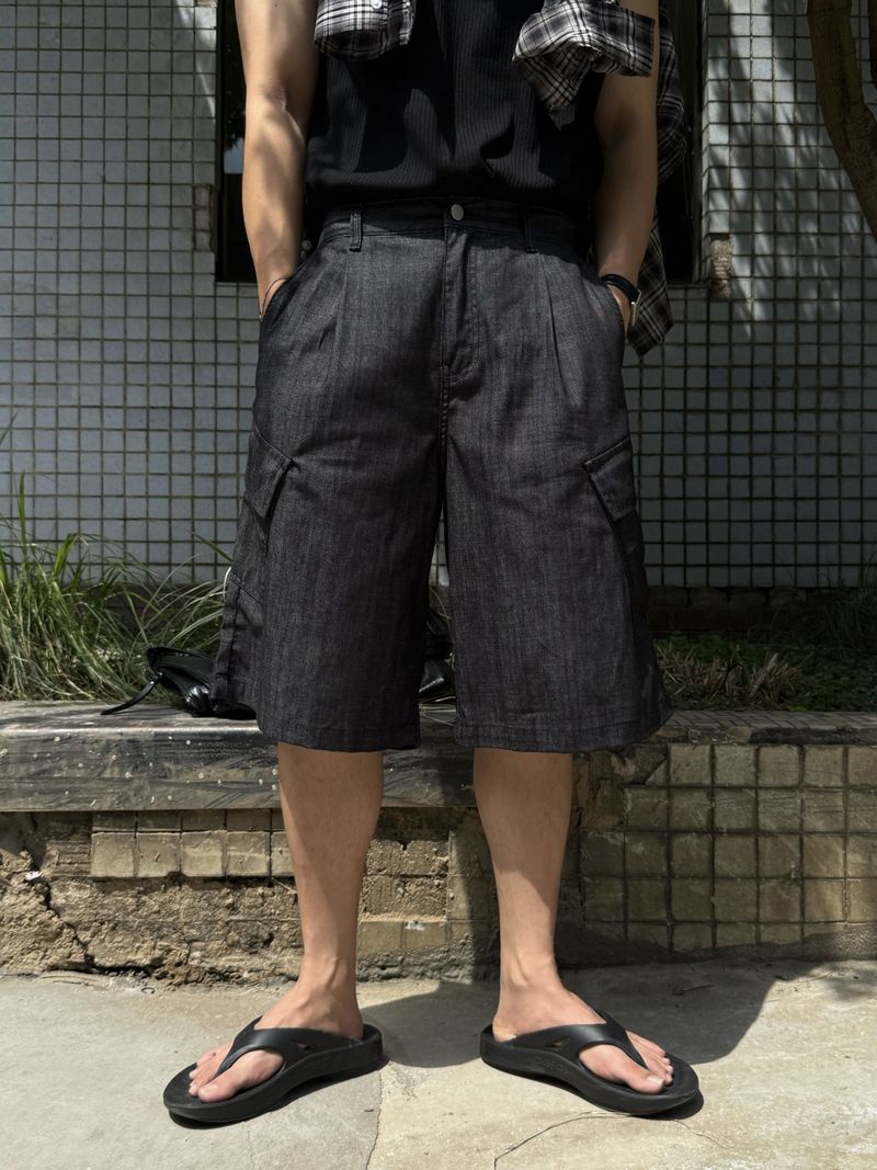 Non-fade diagonal cargo bermuda pants 