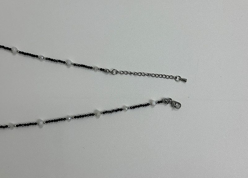 No.1228 black & white beads necklace