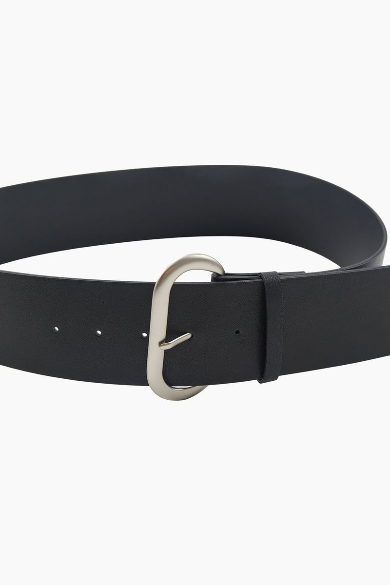 Bold leather belt