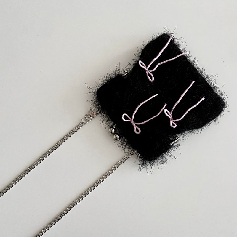[MADE] Étang Ribbon Fluffy Bag | Black