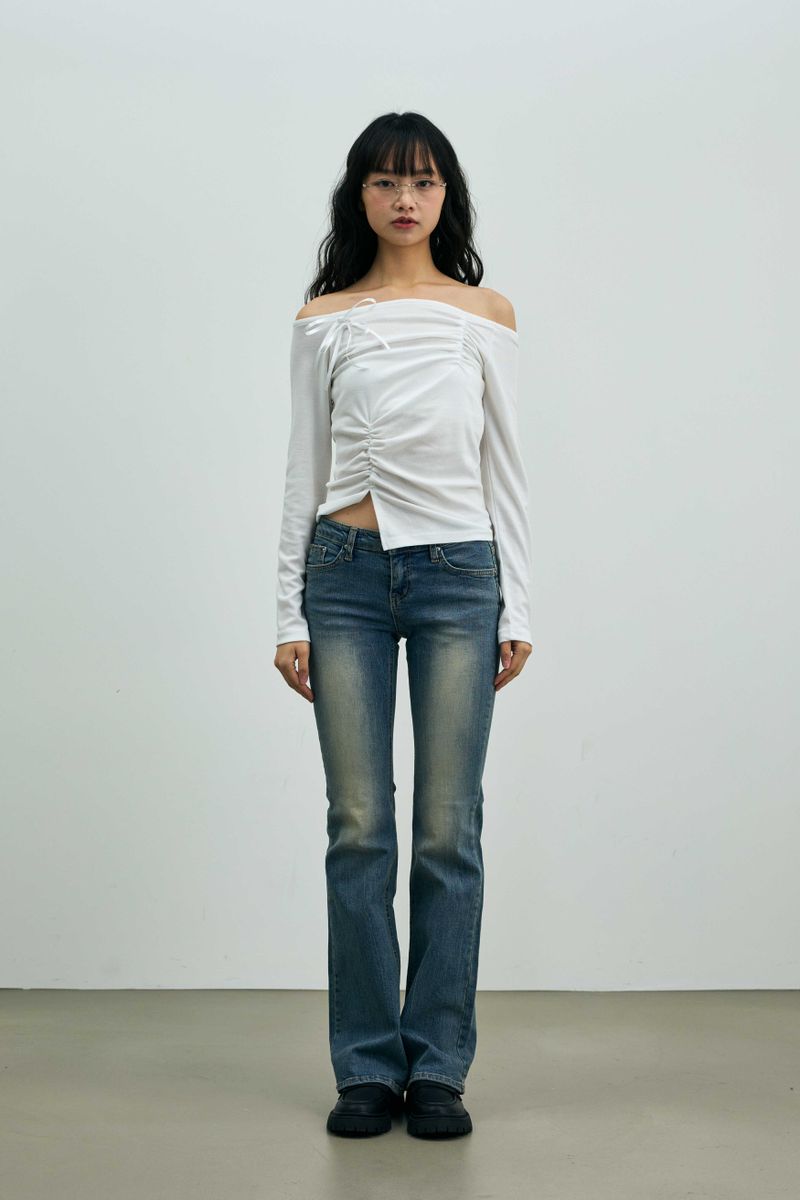 ARIKIM（アリキム）の「CLAIRE TWO-SHIRRING OFF-SHOULDER TOP / WHITE（Tops）」