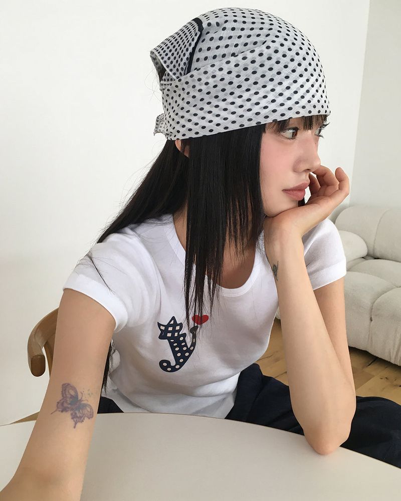 WONDER WONDER（ワンダーワンダー）の「カービンドットヘアカットシフマフラースカーフ（ファッション小物）」