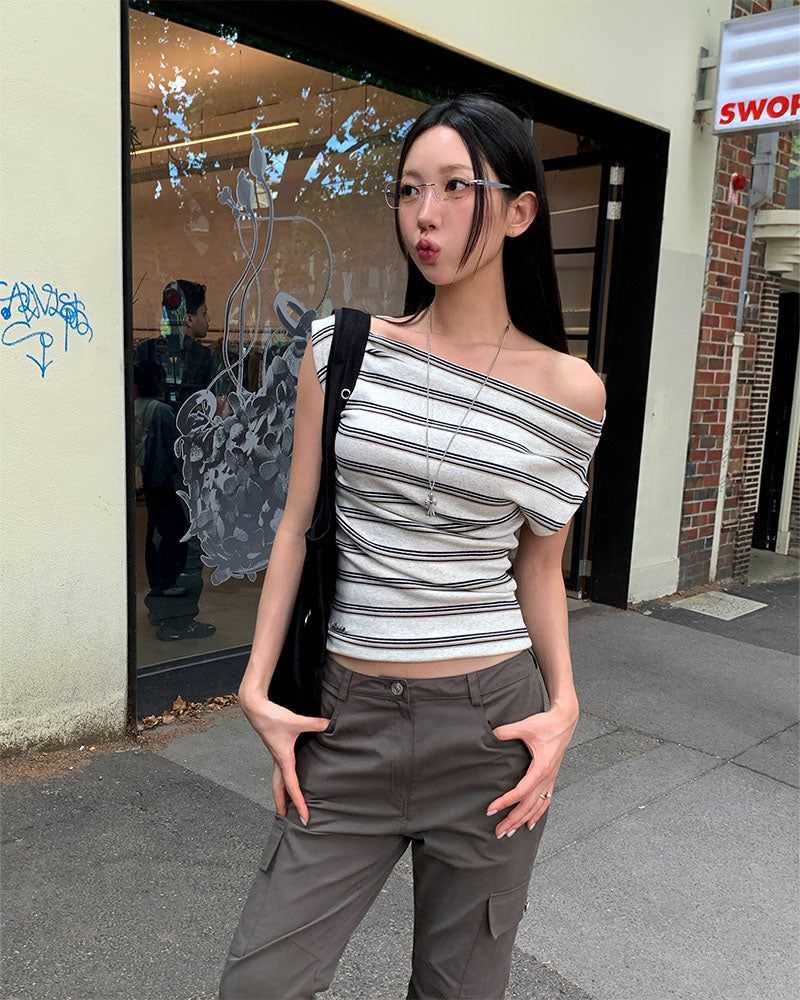 BEIDELLI（ベイデリー）の「[ORIGINAL] Cree striped off-shoulder T-shirt（Tops）」