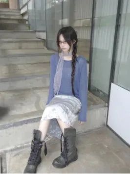 pale skirt