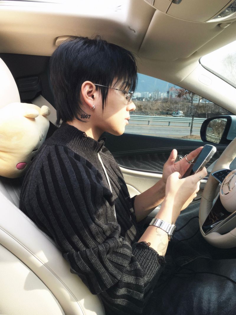 DL Ribbed Knit Zip-Up 3C