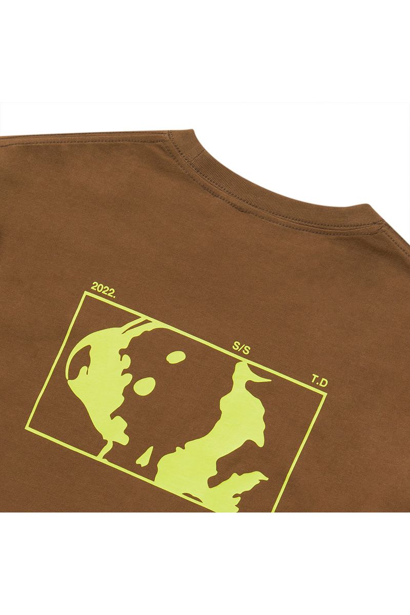 スクエアグラフィックTシャツ