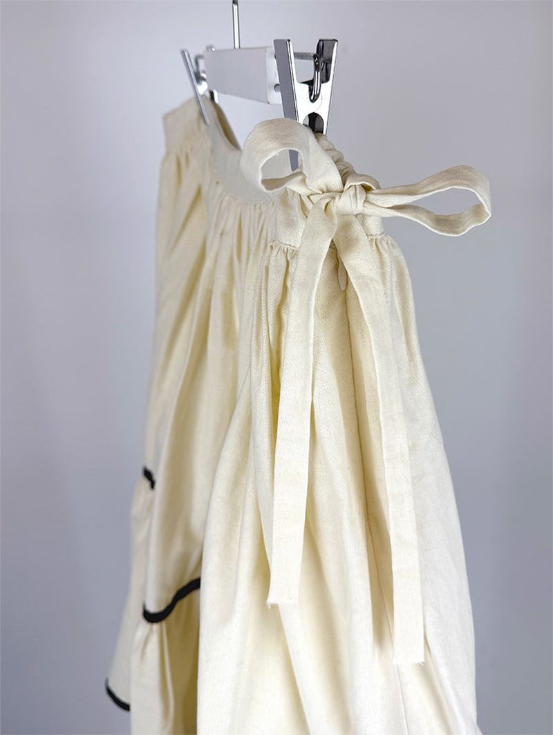 TAPE FLARE RIBBON SKIRT (2C)