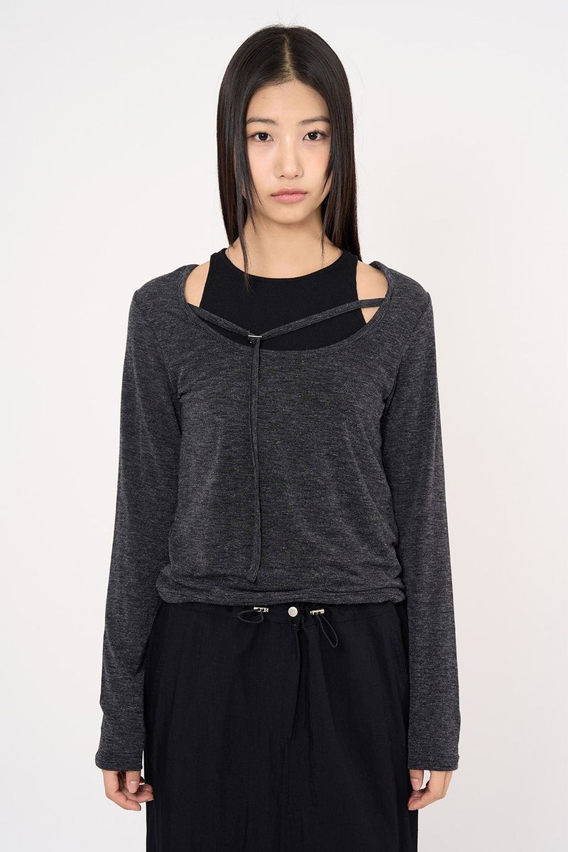 Buckle string scoop-neck long sleeve