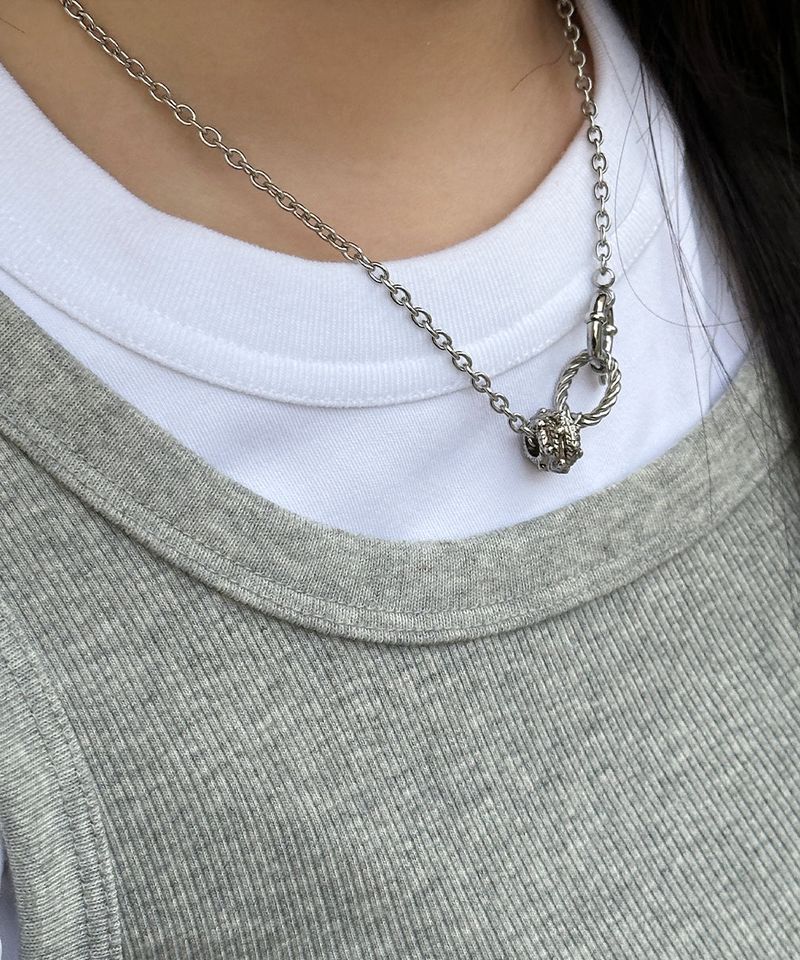 elo necklace