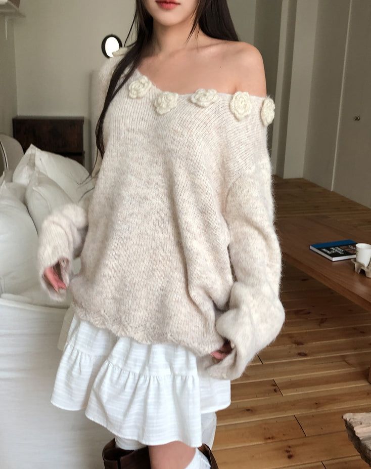 Rosy Flower Hairy V-neck Knit