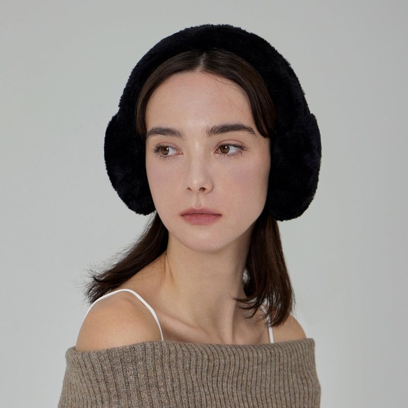 VA Curved Logo Fur Earmuff / Black